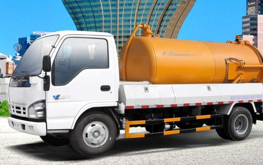 Cum se desfășoară procesul de vidanjare – pași, echipamente și durată, explicate simplu